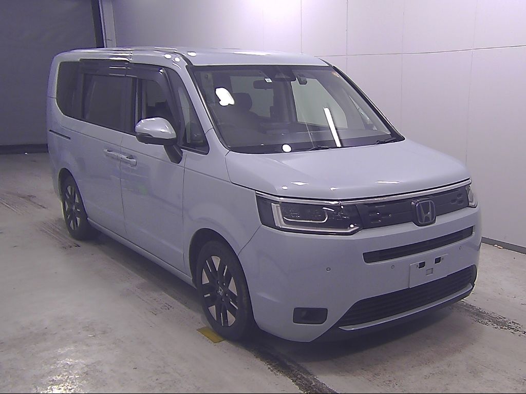 2023 Honda ステップワゴンエアー e: HEV 8 people Japan auction vehicle