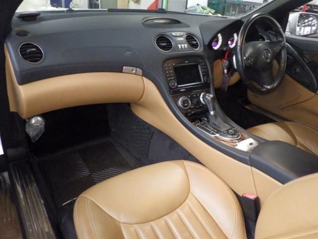 2010 Mercedes-Benz SL 350 auction photo 2