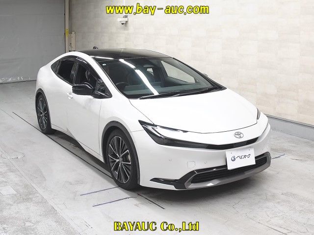 2023 Toyota Prius Z Japan auction vehicle