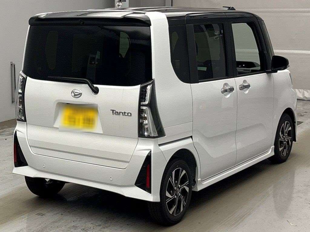 2026 Daihatsu Tanto カスタムX auction photo 2