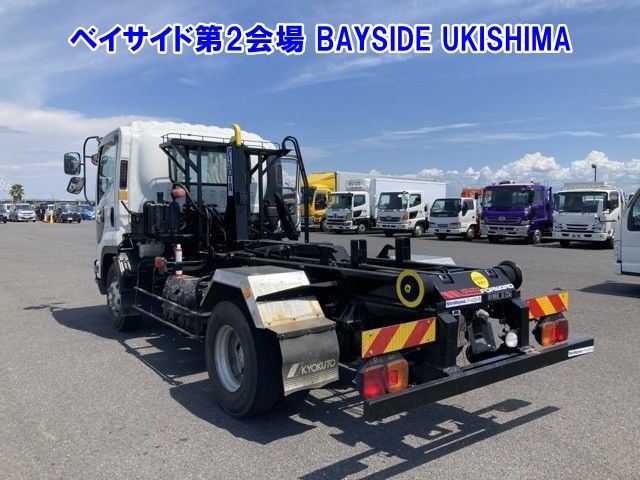 2010 Isuzu Forward コンテナセンヨウ auction photo 2