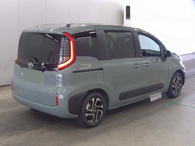2026 Toyota Sienta ハイブリッドZ auction photo 5