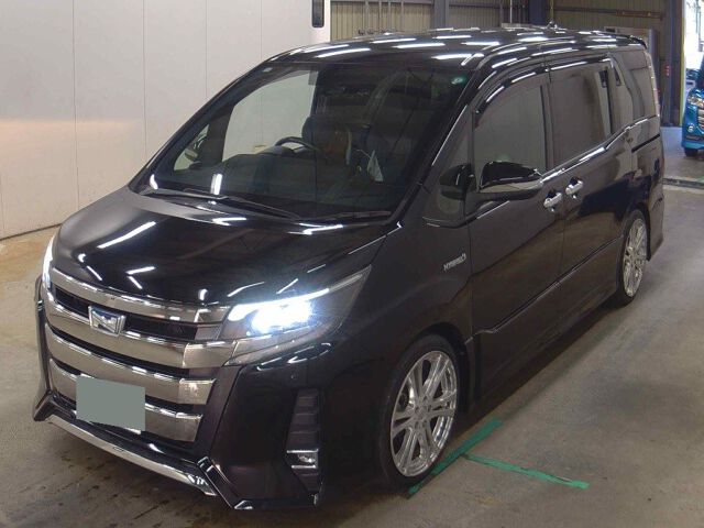 2019 Toyota Noah HV SI auction photo 4