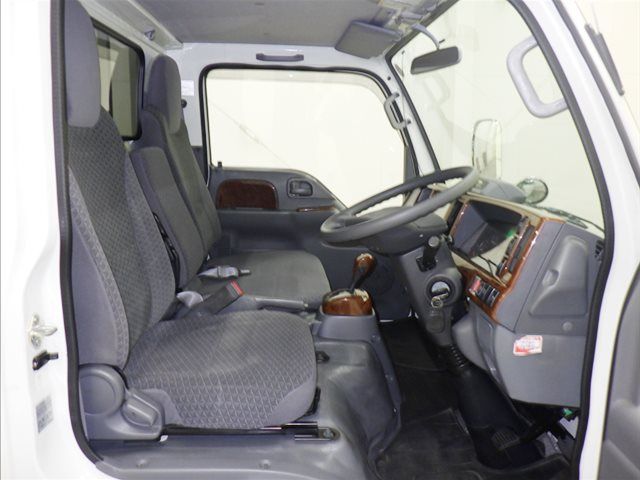 2020 Isuzu Elf Flatbed auction photo 5