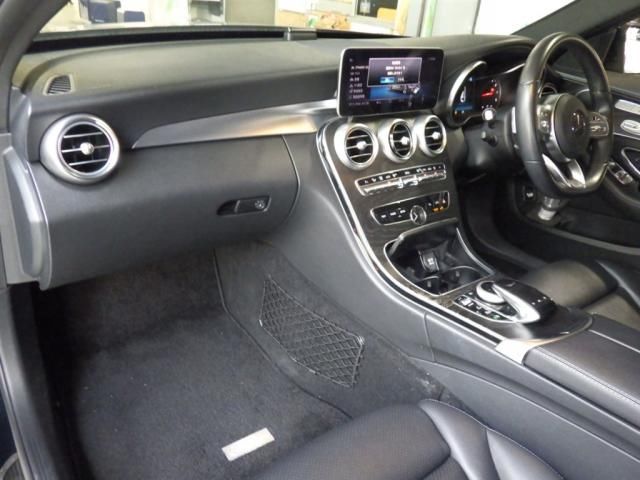 2020 Mercedes-Benz C 180 AV AMGラインレーダーセフティP auction photo 2