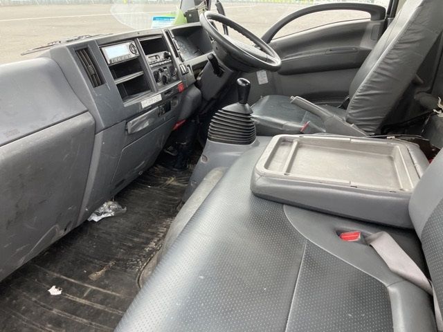 2013 Isuzu Elf auction photo 5