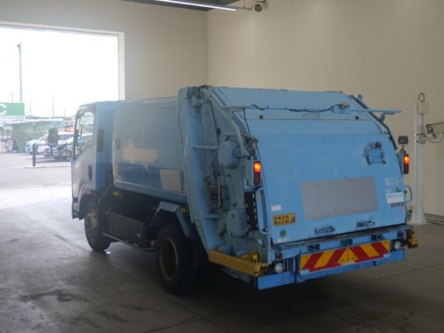 2013 Isuzu Elf auction photo 2