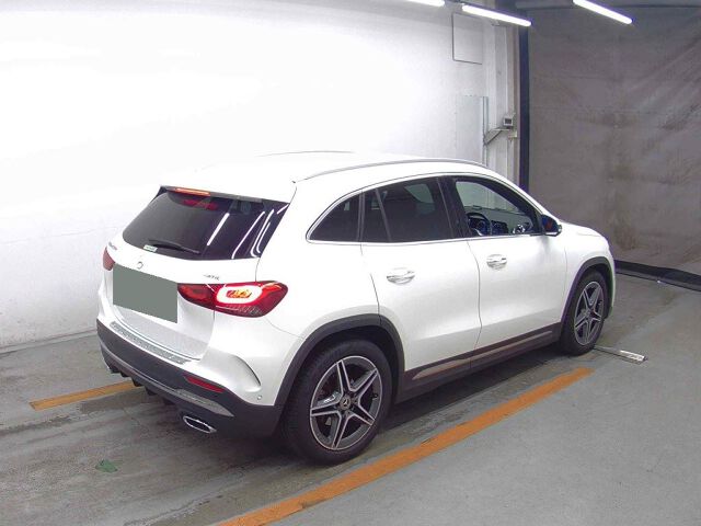 2020 Mercedes-Benz GLA-Class GLA200D4MAMG 4WD auction photo 5
