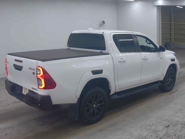 2023 Toyota Hilux Z GR Sport 4WD auction photo 5