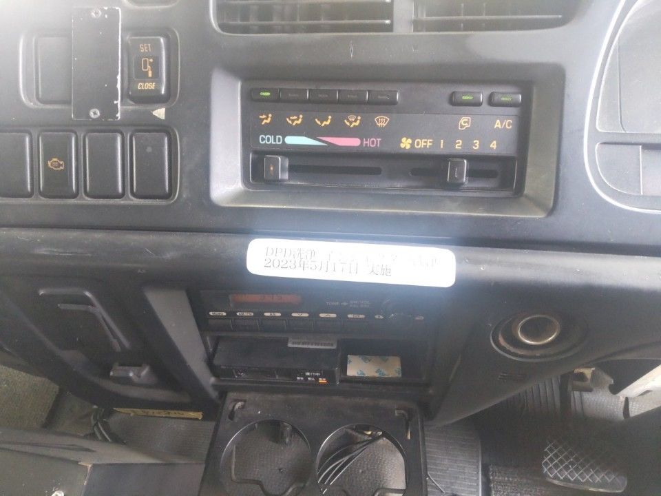 2006 Isuzu Forward auction photo 11