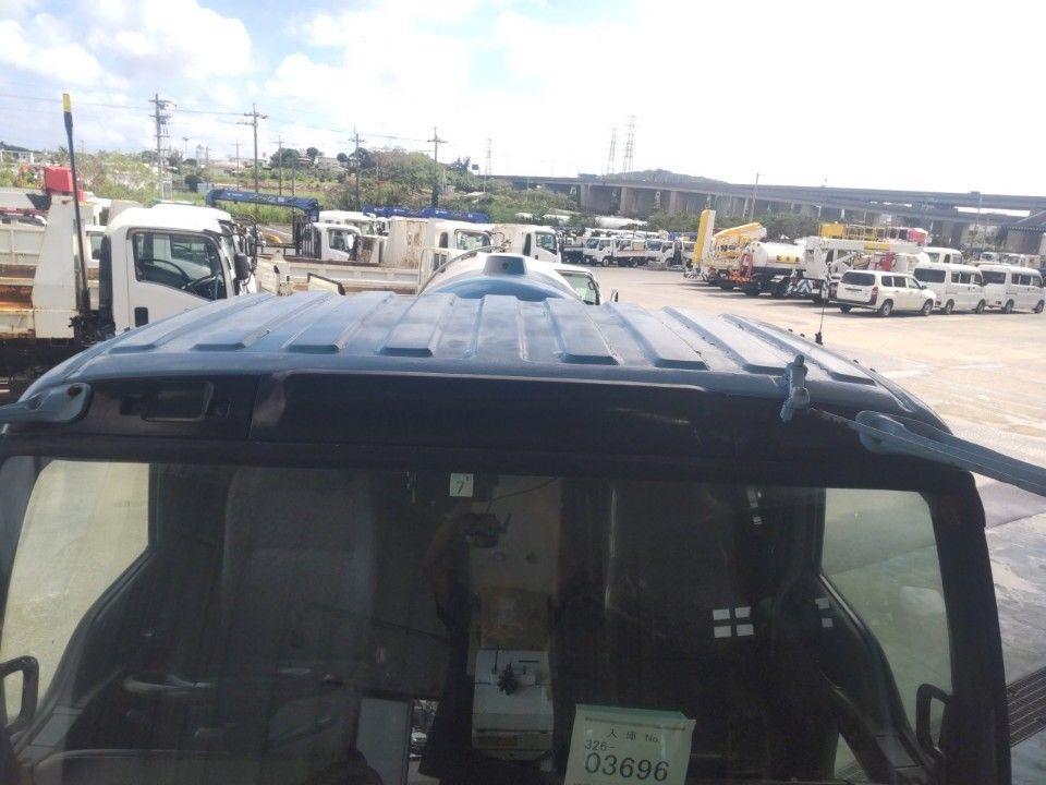 2006 Isuzu Forward auction photo 7