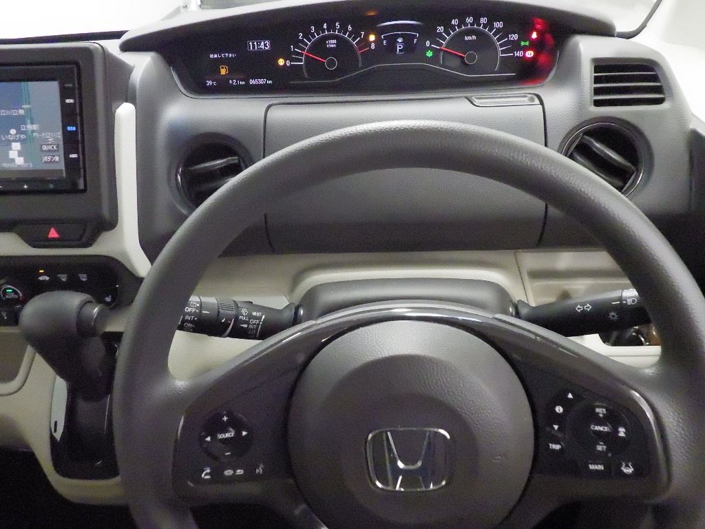 2019 Honda N-BOX G Lホンダセンシング auction photo 9