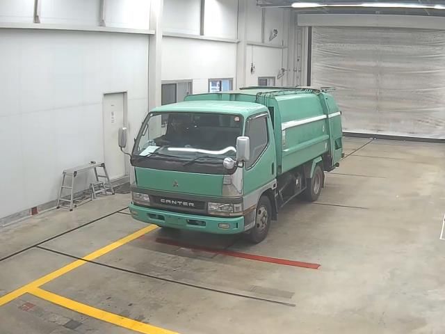 2001 Mitsubishi Fuso Canter Garbage truck Japan auction vehicle