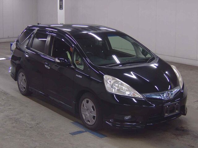 Japan Auction Vehicles 8 2012 Honda Fit Shuttle HV Smart Selection auction photo