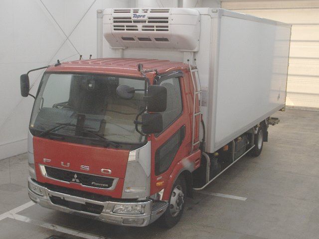 Japan Auction Vehicles 10 2021 Mitsubishi Fuso Fighter Refrigerated and frozen trucks auction photo