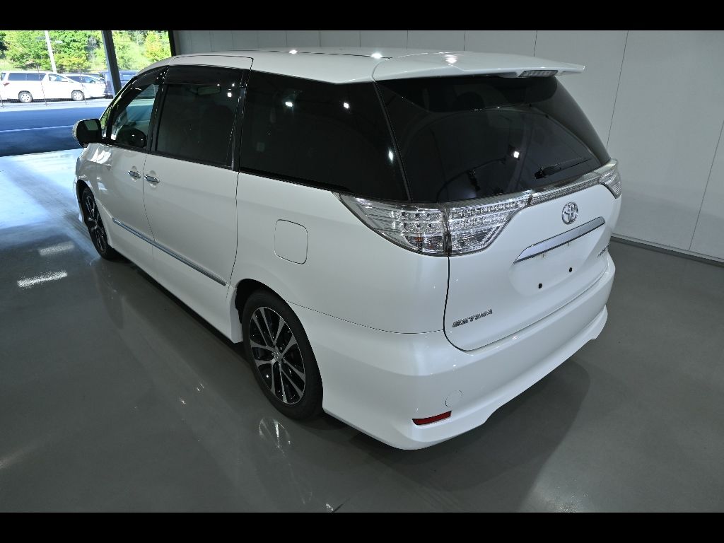 2014 Toyota Estima アエラスプレミアムエディション auction photo 5