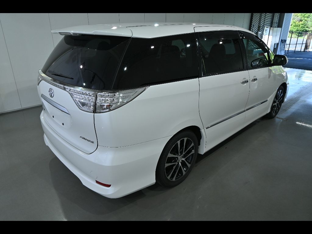 2014 Toyota Estima アエラスプレミアムエディション auction photo 2