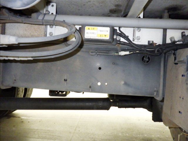 2013 Mitsubishi Fuso Fighter Refrigerated and frozen trucks auction photo 5