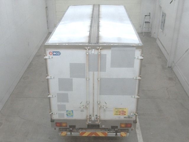 2013 Mitsubishi Fuso Fighter Refrigerated and frozen trucks auction photo 3