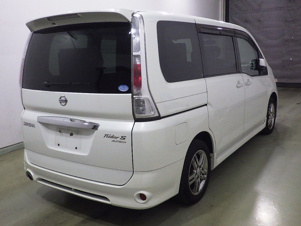 2006 Nissan Serena 4WD ライダーS auction photo 2