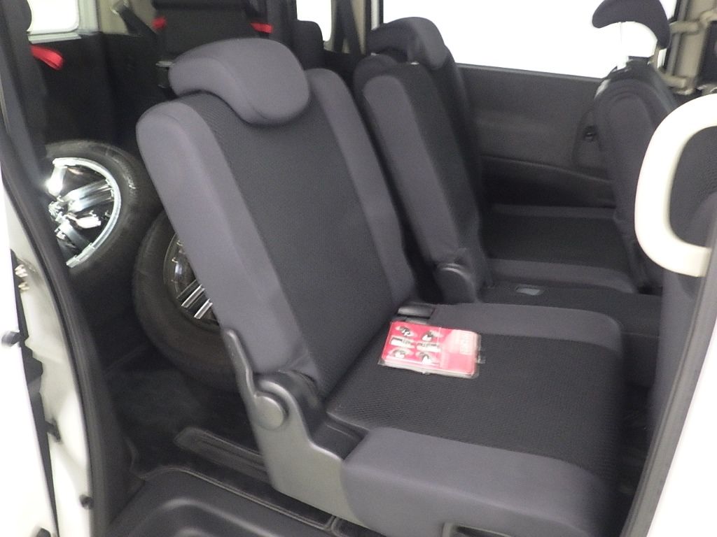 2006 Nissan Serena 4WD ライダーS auction photo 7