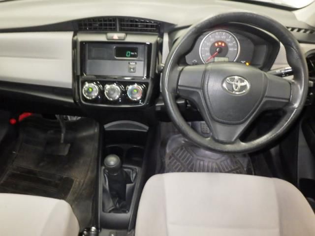 2014 Toyota Corolla Axio Kyoshusha auction photo 3