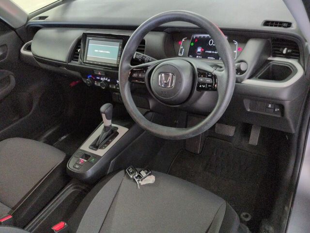 2024 Honda Fit ベーシック auction photo 3