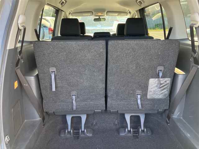 2014 Toyota Isis プラタナVセレクション auction photo 9