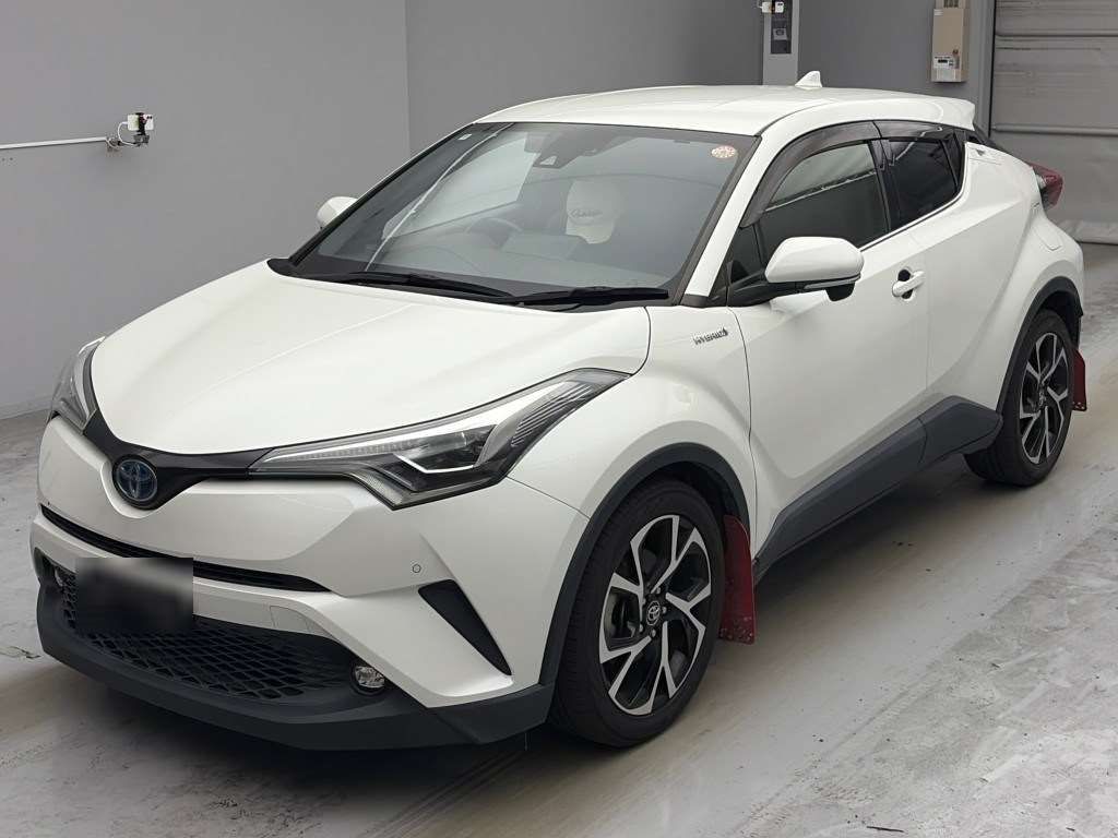 2018 Toyota C-HR G Japan auction vehicle