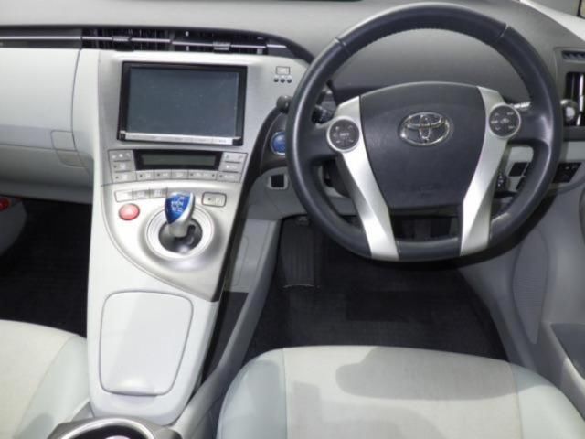 2015 Toyota Prius G auction photo 3