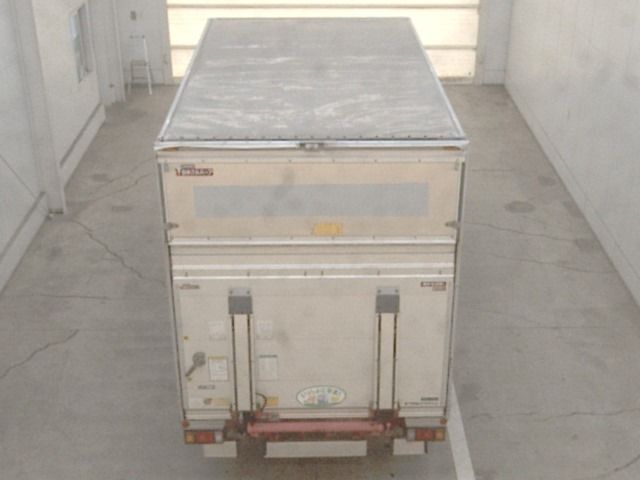 2013 Isuzu Elf Van auction photo 3