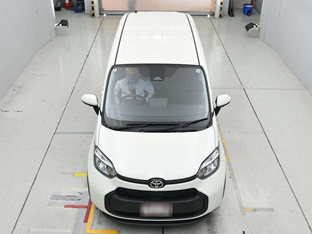 2024 Toyota Sienta G auction photo 7