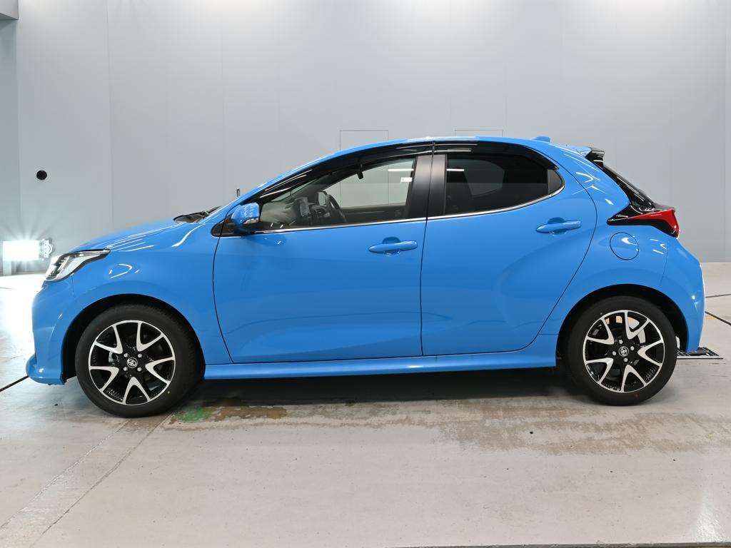 2021 Toyota Yaris Z auction photo 4