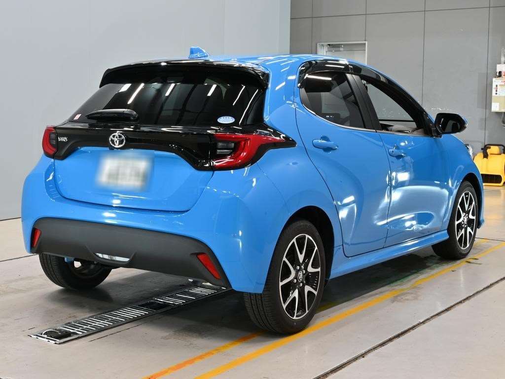2021 Toyota Yaris Z auction photo 2