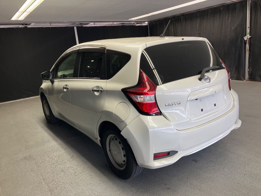2017 Nissan Note X DIG-S auction photo 2