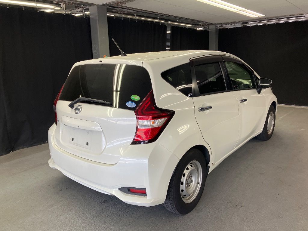 2017 Nissan Note X DIG-S auction photo 4