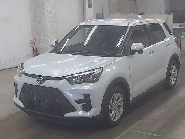 2022 Toyota Raize ハイブリッドG auction photo 4