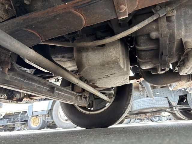 2018 Mitsubishi Fuso Canter dump auction photo 11