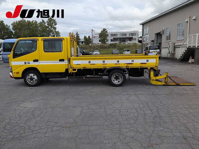2017 Toyota Dyna W-cab P-gate auction photo 6