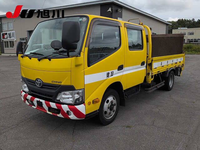 Japan Auction Vehicles 11 2017 Toyota Dyna W-cab P-gate auction photo