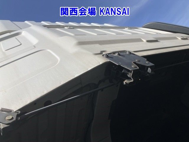 2019 Nissan Diesel クオン Aluminum Wing auction photo 6
