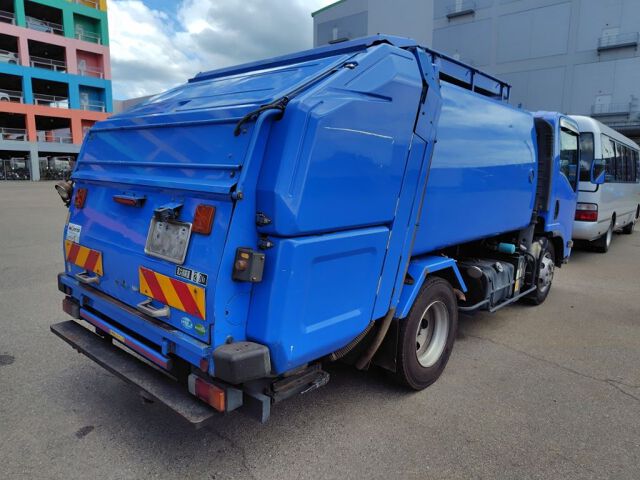 2012 Isuzu Elf Packer auction photo 5