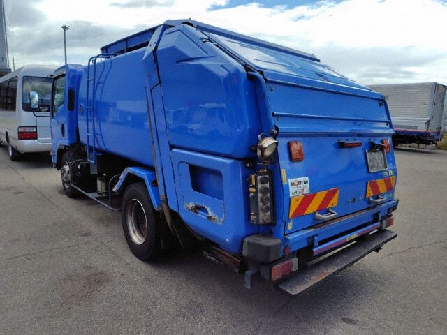 2012 Isuzu Elf Packer auction photo 2