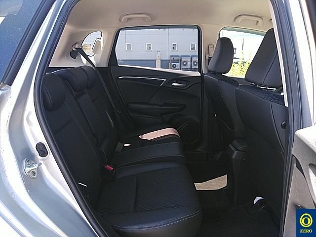 2016 Honda Fit 4WD auction photo 8