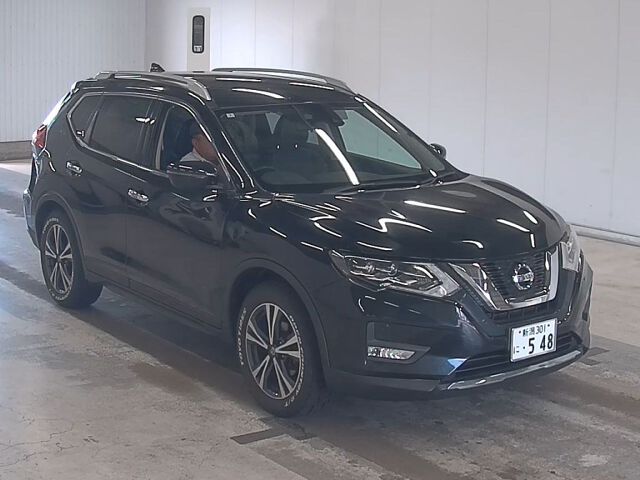 2018 Nissan X-Trail 20X 4WD Japan auction vehicle
