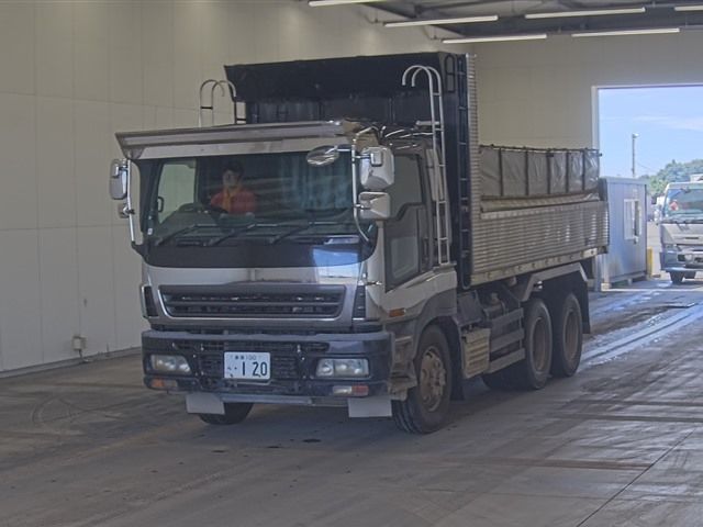 2005 Isuzu Giga ダンプ Japan auction vehicle