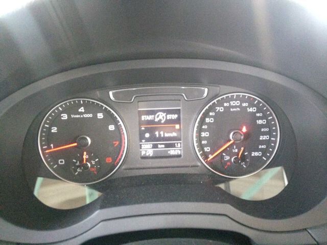 2015 Audi Q3 2.0TFSIQ180PS 4WD auction photo 6
