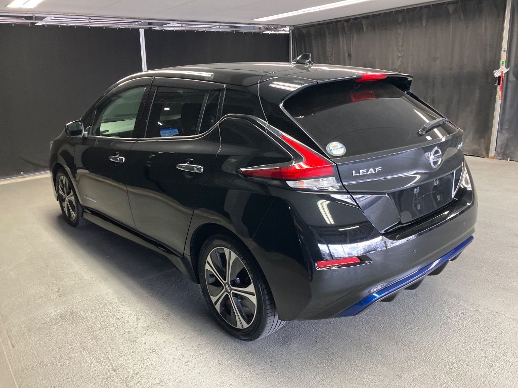 2021 Nissan Leaf X Vセレクション auction photo 2