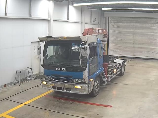 Japan Auction Vehicles 10 2004 Isuzu Forward Container-only vehicle auction photo