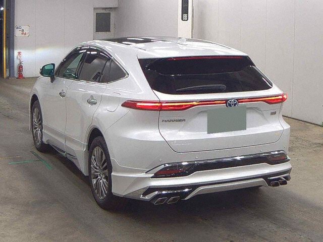 2023 Toyota Harrier auction photo 2